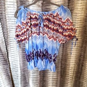 EUC Guess split tie sleeves